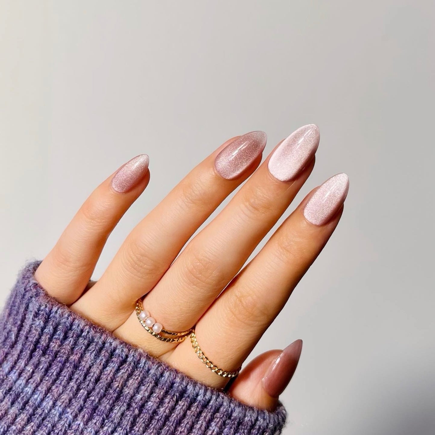 Velvet Pink is a reusable handmade press-on nails set by Leme.  Elevate your look with Velvet Pink, featuring a sophisticated cat-eye design in a short almond shape. This high-quality nail polish offers a smooth, nude pink finish that complements any style with subtle elegance. Perfect for those seeking a refined yet modern manicure.